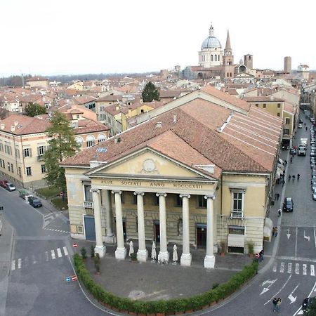 Hotel Italia City Center Mantua Dış mekan fotoğraf