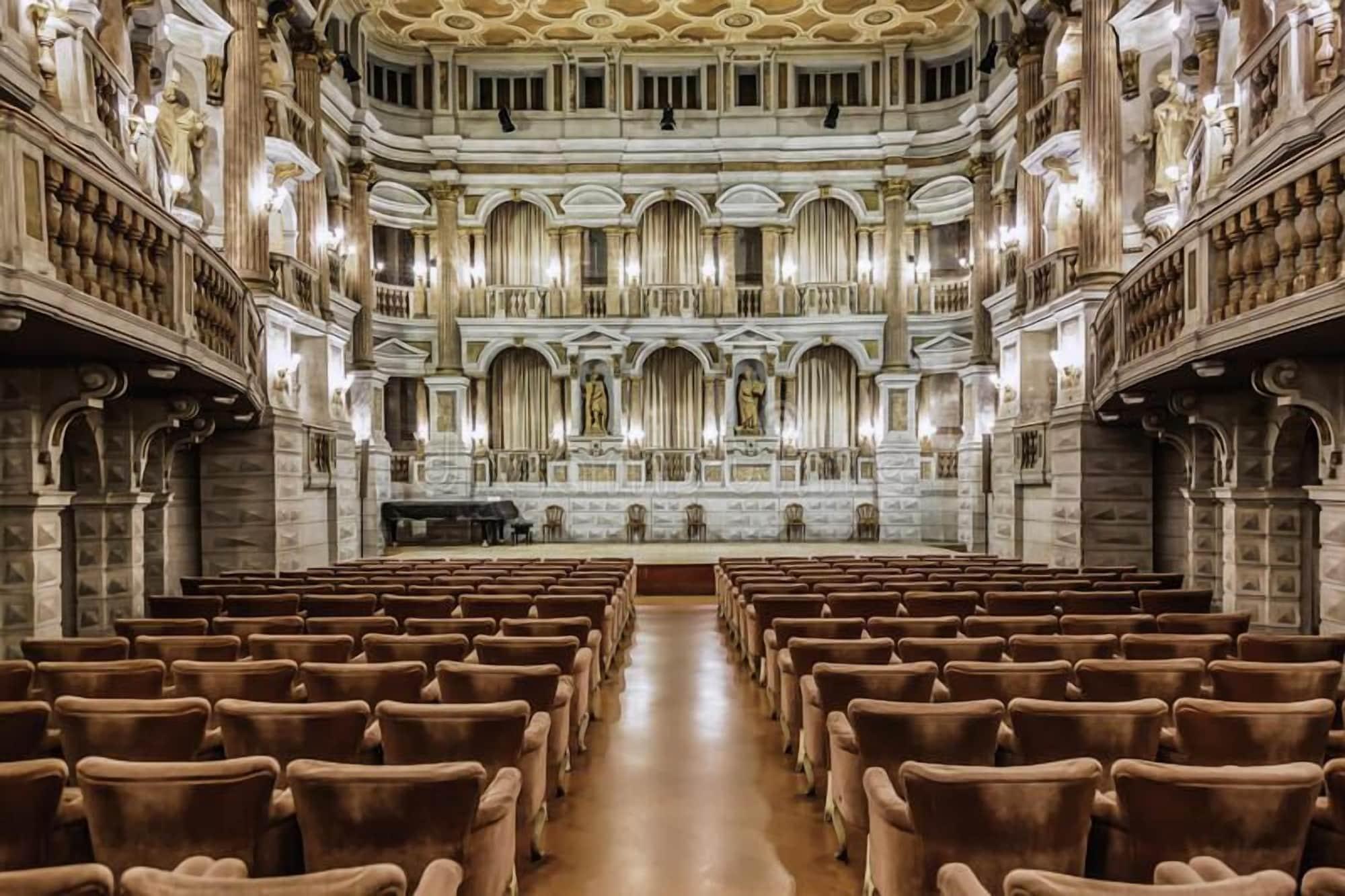 Hotel Italia City Center Mantua Dış mekan fotoğraf
