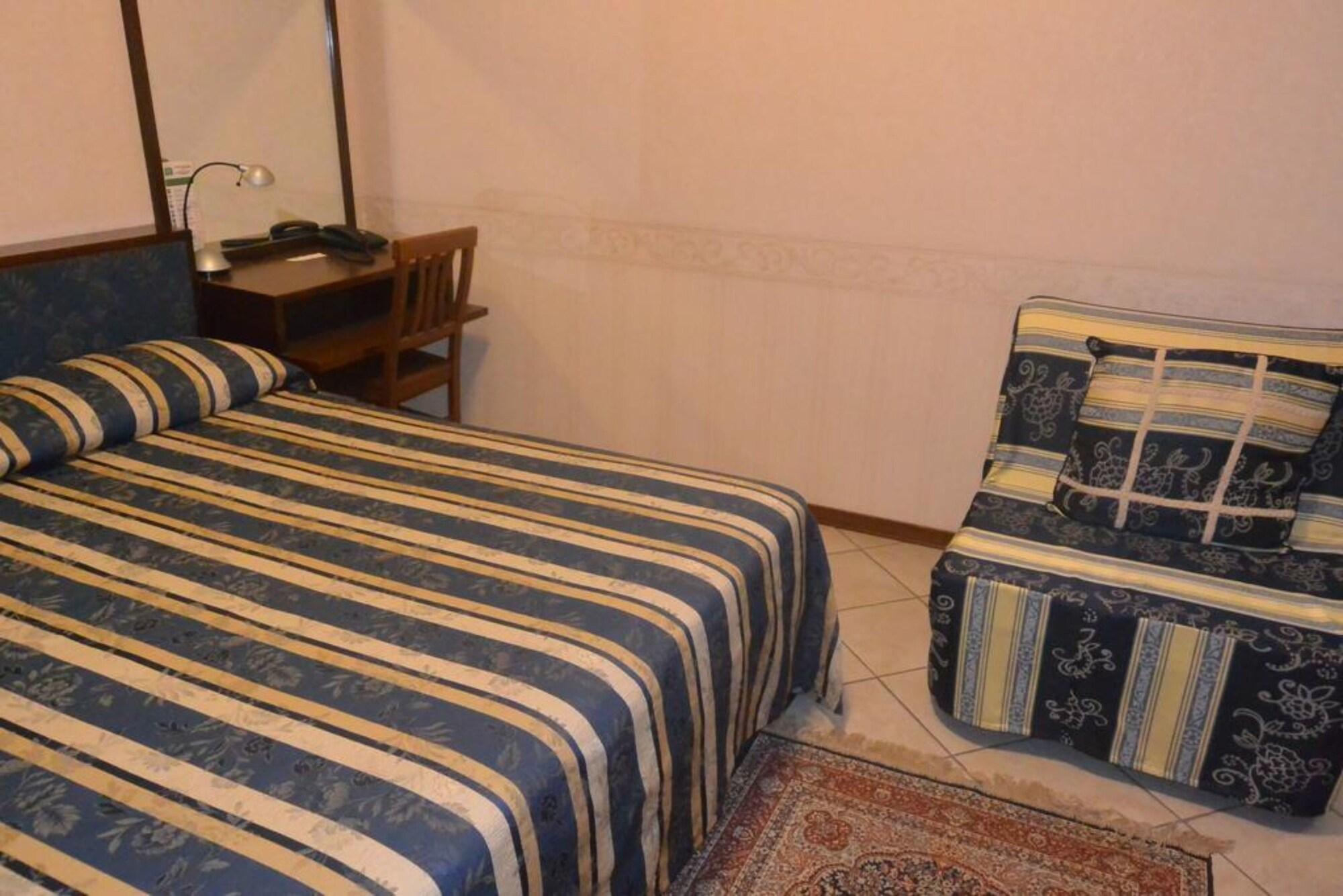 Hotel Italia City Center Mantua Dış mekan fotoğraf